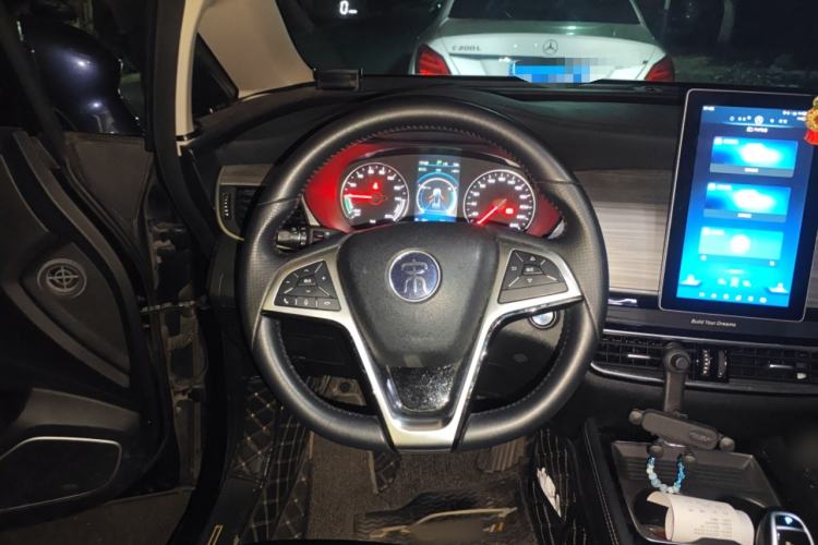 Used BYD Song MAX New Energy 2019 DM 1.5T Smart Connect Advanced 7-Seater China VI Standard Steering Wheel