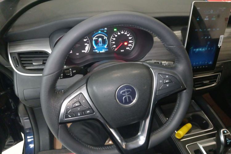 Used BYD Song MAX New Energy 2019 DM 1.5T Smart Connect Advanced 7-Seater China VI Standard Steering Wheel