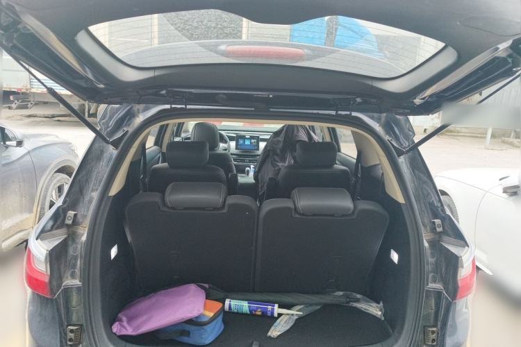 Used BYD Song MAX New Energy 2019 DM 1.5T Smart Connect Advanced 6-Seater China VI Standard Trunk