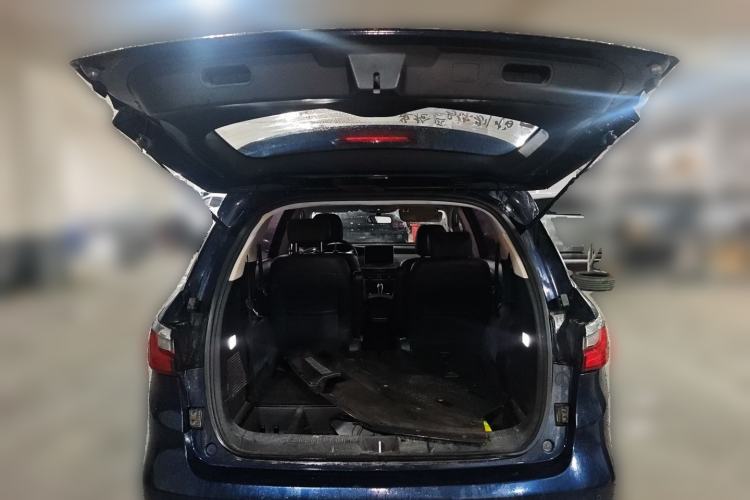 Used BYD Song MAX New Energy 2019 DM 1.5T Smart Connect Advanced 6-Seater China VI Standard Trunk