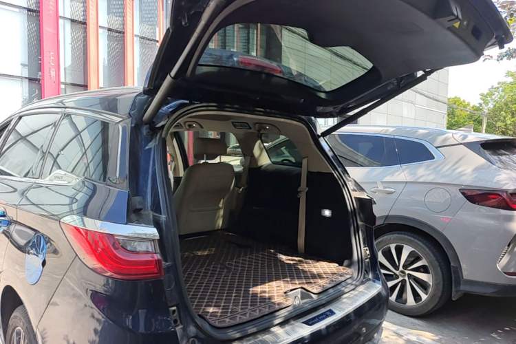 Used BYD Song MAX New Energy 2019 DM 1.5T Smart Connect Zhiyao Model 6 Seats China VI Standard Trunk