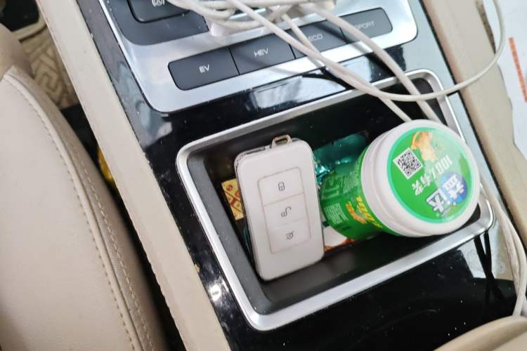 Used BYD Song MAX New Energy 2019 DM 1.5T Smart Connect Zhiyao Model 7 Seats China V Emission Standard Vehicle Key