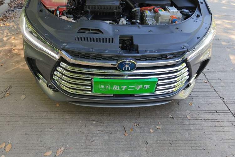 Used BYD Song MAX New Energy 2019 DM 1.5T Smart Connect Zhiyao Model 6-Seater China V Emission Standard Engine Bay