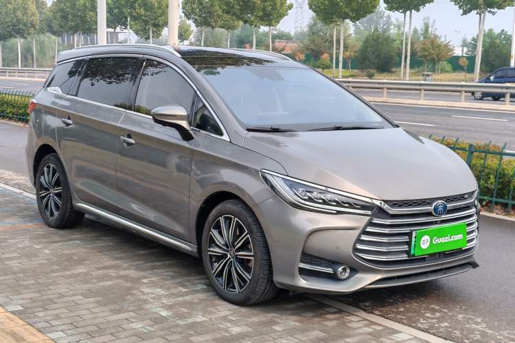 Used BYD Song MAX New Energy 2019 DM 1.5T Smart Connect Zhiyao Model 6-Seater China V Emission Standard Exterior 2