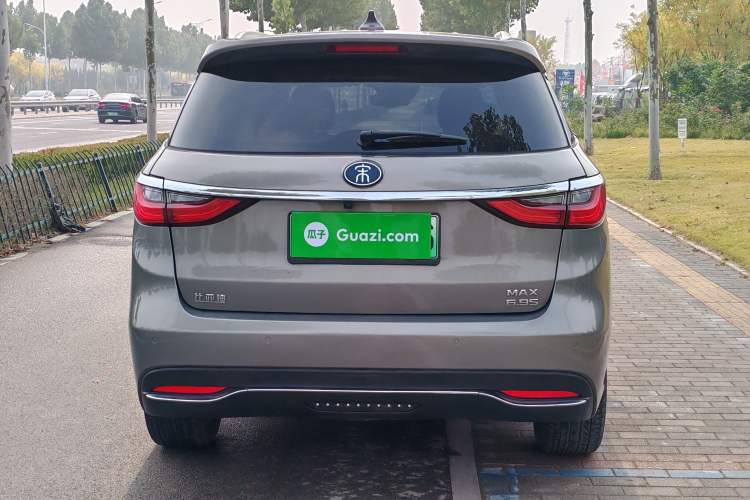 Used BYD Song MAX New Energy 2019 DM 1.5T Smart Connect Zhiyao Model 6-Seater China V Emission Standard Exterior 5