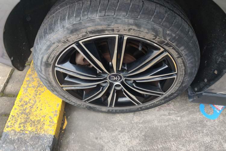 Used BYD Song MAX New Energy 2019 DM 1.5T Smart Connect Enjoyment Model 6-Seater China V Standard Exterior 8