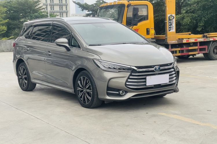 Used BYD Song MAX New Energy 2019 DM 1.5T Smart Connect Zhiyao Model 6-Seater China V Emission Standard Front Right 45 Deg
