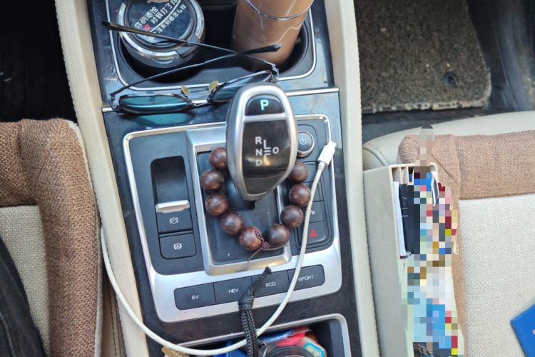 Used BYD Song MAX New Energy 2019 DM 1.5T Smart Connect Zhiyao Model 6-Seater China V Emission Standard Gear Lever