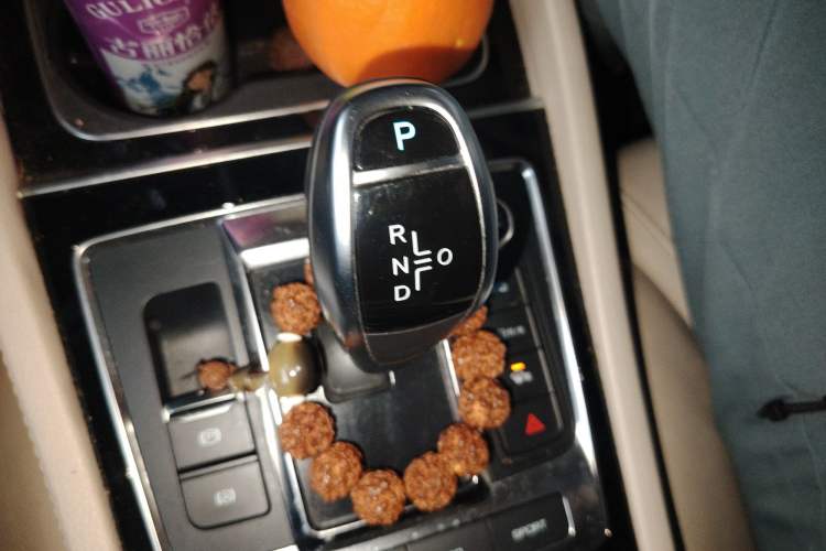 Used BYD Song MAX New Energy 2019 DM 1.5T Smart Connect Zhiyao Model 6-Seater China V Emission Standard Gear Lever