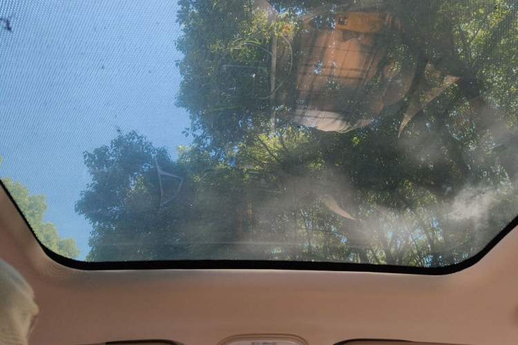 Used BYD Song MAX New Energy 2019 DM 1.5T Smart Connect Zhiyao Model 6-Seater China V Emission Standard Headliner