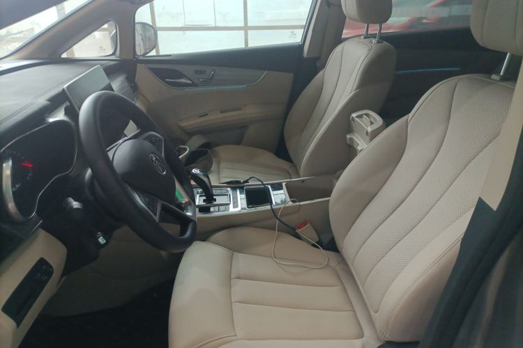Used BYD Song MAX New Energy 2019 DM 1.5T Smart Connect Zhiyao Model 6-Seater China V Emission Standard Left Front Seat