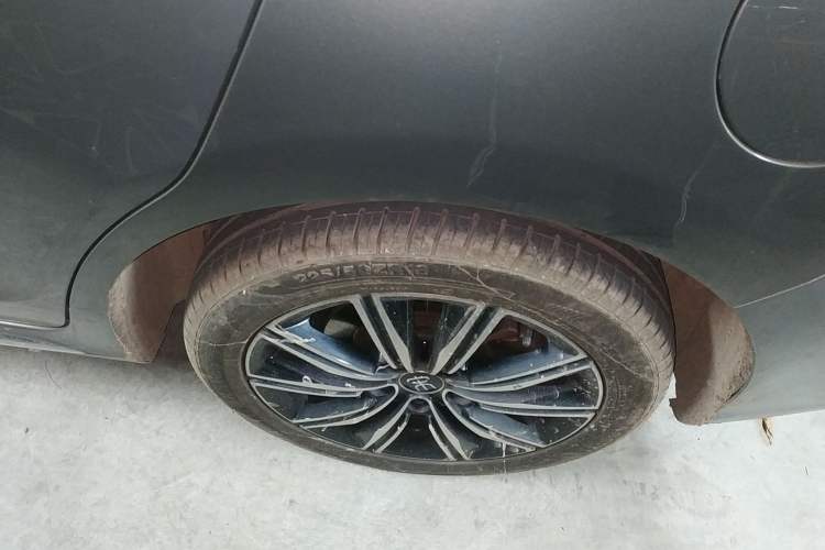 Used BYD Song MAX New Energy 2019 DM 1.5T Smart Connect Zhiyao Model 6-Seater China V Emission Standard Left Rear Wheel Hub