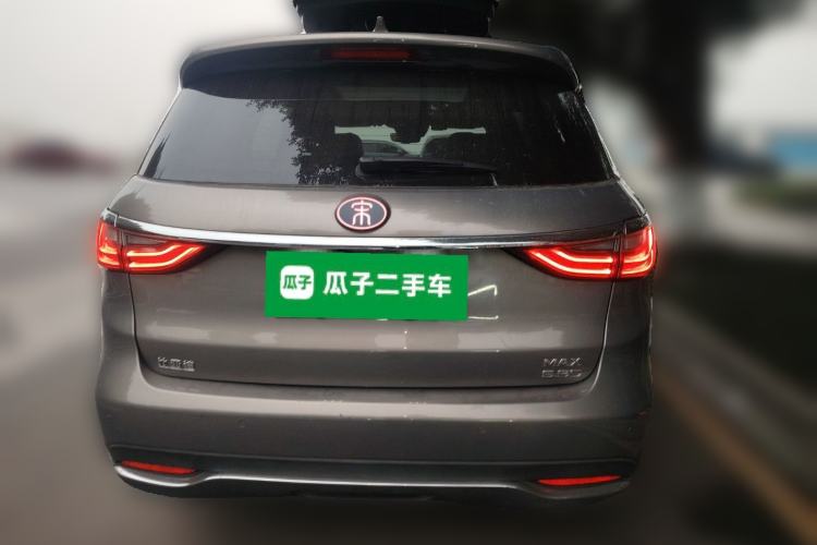Used BYD Song MAX New Energy 2019 DM 1.5T Smart Connect Zhiyao Model 6-Seater China V Emission Standard Rear