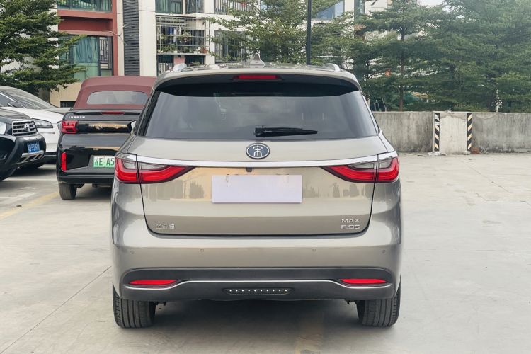 Used BYD Song MAX New Energy 2019 DM 1.5T Smart Connect Zhiyao Model 6-Seater China V Emission Standard Rear