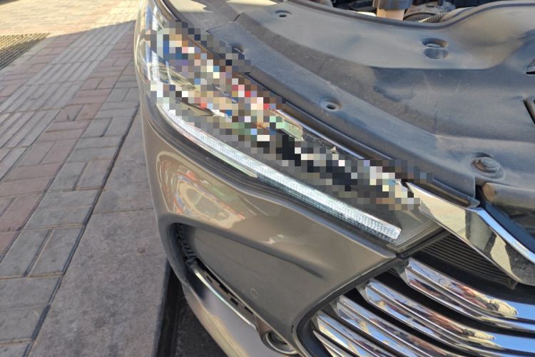 Used BYD Song MAX New Energy 2019 DM 1.5T Smart Connect Zhiyao Model 6-Seater China V Emission Standard Right Front Headlight