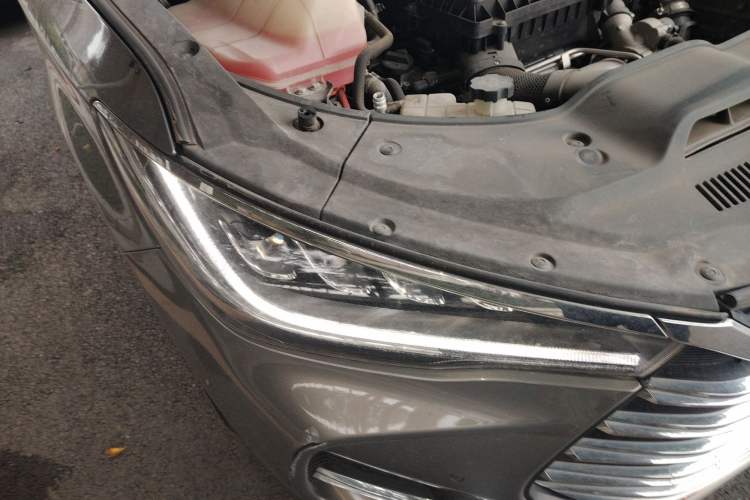 Used BYD Song MAX New Energy 2019 DM 1.5T Smart Connect Zhiyao Model 6-Seater China V Emission Standard Right Front Headlight