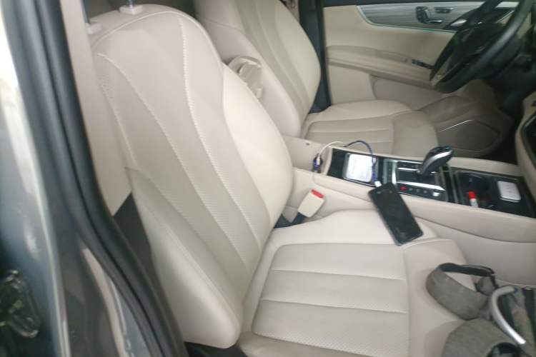 Used BYD Song MAX New Energy 2019 DM 1.5T Smart Connect Zhiyao Model 6-Seater China V Emission Standard Right Front Seat