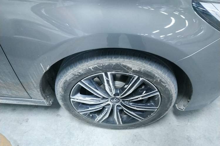 Used BYD Song MAX New Energy 2019 DM 1.5T Smart Connect Zhiyao Model 6-Seater China V Emission Standard Right Front Wheel Hub