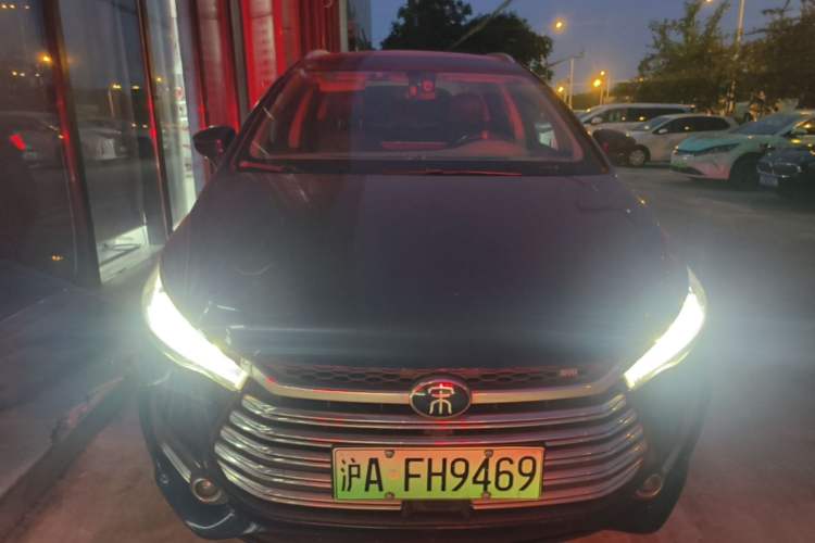 Used BYD Song MAX New Energy 2019 DM 1.5T Smart Connect Enjoyment Model 7 Seats China VI Standard Front