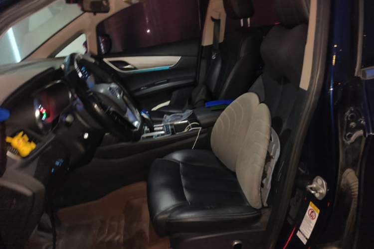 Used BYD Song MAX New Energy 2019 DM 1.5T Smart Connect Enjoyment Model 7 Seats China VI Standard Left Front Seat
