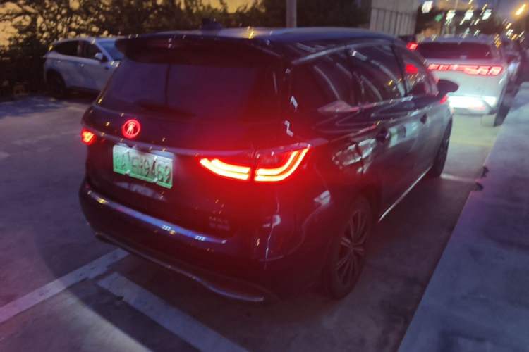 Used BYD Song MAX New Energy 2019 DM 1.5T Smart Connect Enjoyment Model 7 Seats China VI Standard Rear Right 45 Deg