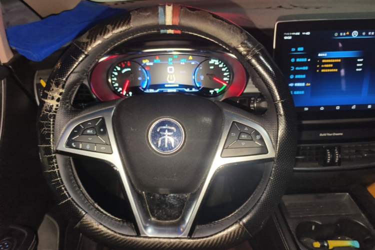 Used BYD Song MAX New Energy 2019 DM 1.5T Smart Connect Enjoyment Model 7 Seats China VI Standard Steering Wheel