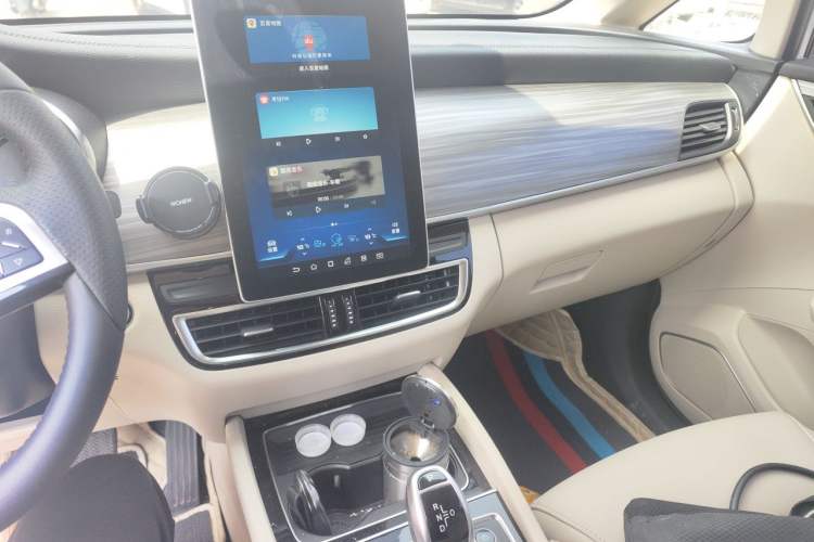 Used BYD Song MAX New Energy 2019 DM 1.5T Smart Connect Zhiyao Model 6 Seats China VI Standard Audio And AC Panel