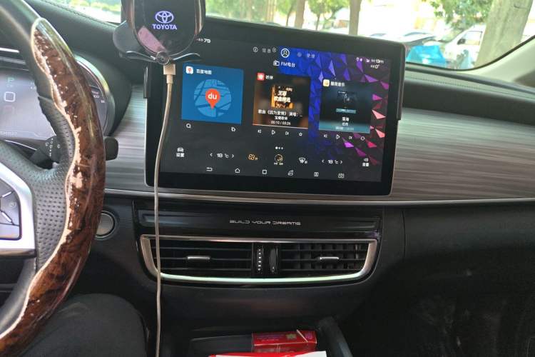 Used BYD Song MAX New Energy 2019 DM 1.5T Smart Connect Enjoyment Model 6 Seats China VI Standard Audio And AC Panel
