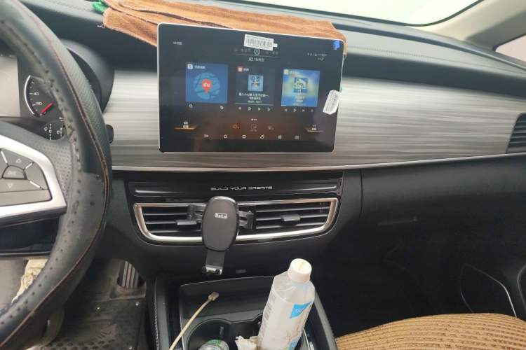 Used BYD Song MAX New Energy 2019 DM 1.5T Smart Connect Advanced 7-Seater China VI Standard Audio And AC Panel