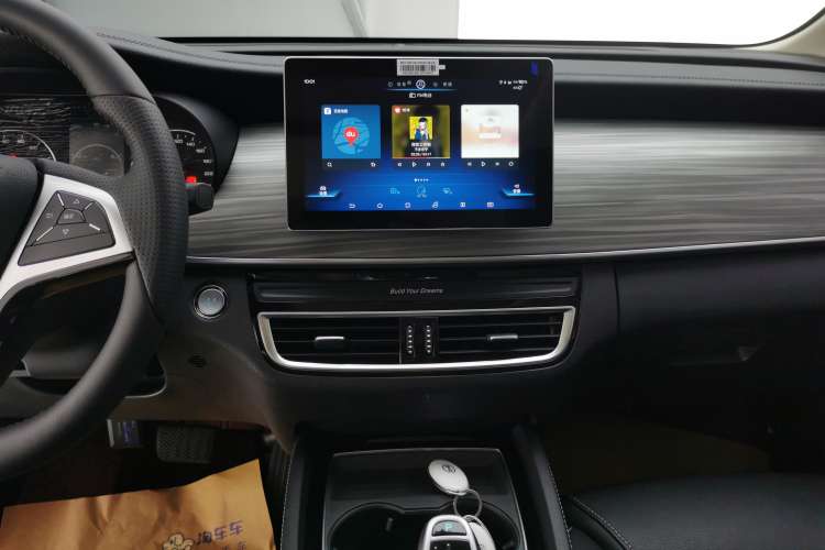 Used BYD Song MAX New Energy 2019 DM 1.5T Smart Connect Advanced 7-Seater China VI Standard Audio And AC Panel