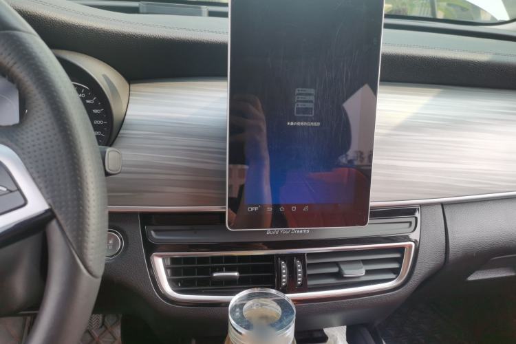 Used BYD Song MAX New Energy 2019 DM 1.5T Smart Connect Advanced 6-Seater China VI Standard Audio And AC Panel