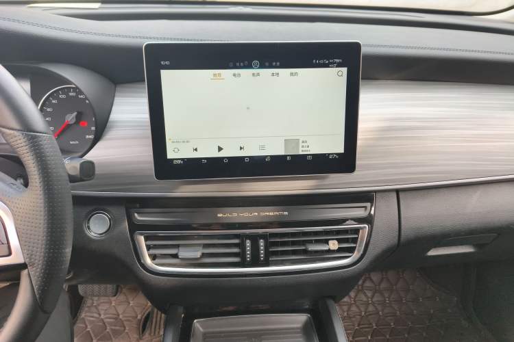 Used BYD Song MAX New Energy 2019 DM 1.5T Smart Connect Advanced 7-Seater China VI Standard Audio And AC Panel