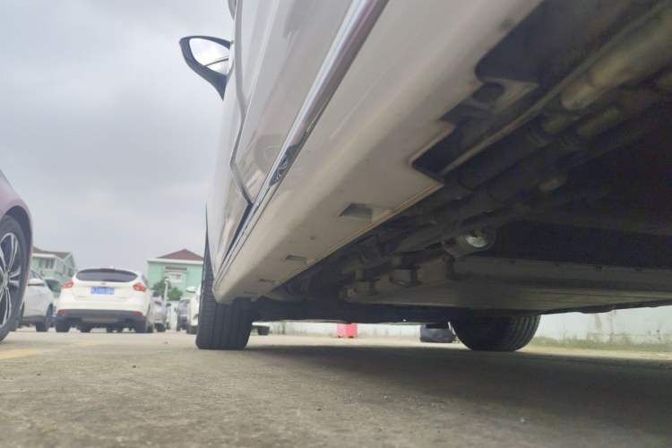 Used BYD Song MAX New Energy 2019 DM 1.5T Smart Connect Advanced 7-Seater China VI Standard Chassis Rear Left