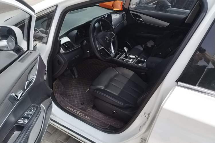 Used BYD Song MAX New Energy 2019 DM 1.5T Smart Connect Advanced 7-Seater China VI Standard Driver Seat