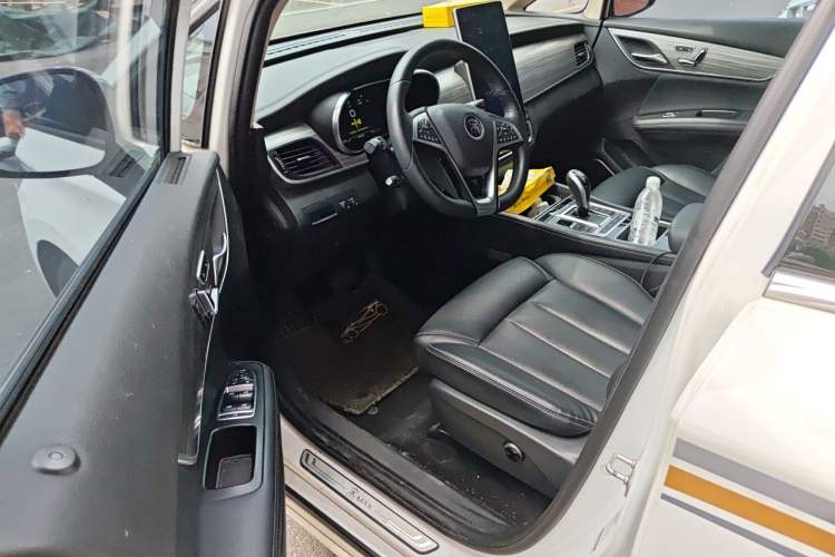 Used BYD Song MAX New Energy 2019 DM 1.5T Smart Connect Zhiyao Model 7 Seats China V Emission Standard Driver Seat