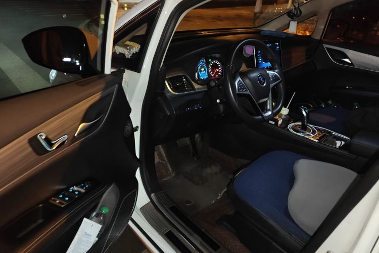 Used BYD Song MAX New Energy 2019 DM 1.5T Smart Connect Advanced 6-Seater China VI Standard Driver Seat