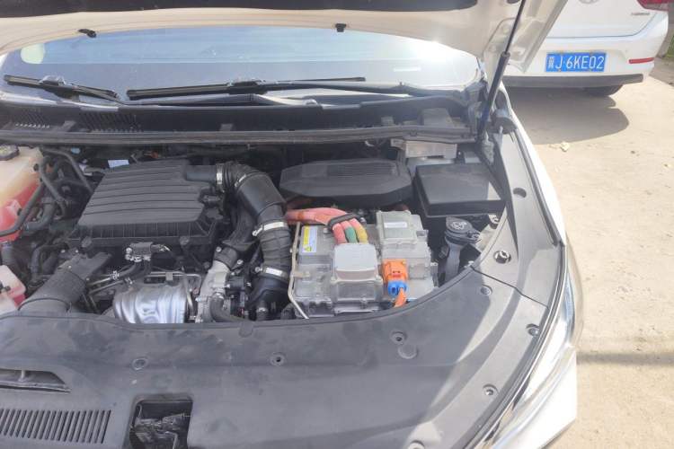 Used BYD Song MAX New Energy 2019 DM 1.5T Smart Connect Zhiyao Model 6 Seats China VI Standard Engine Bay Left