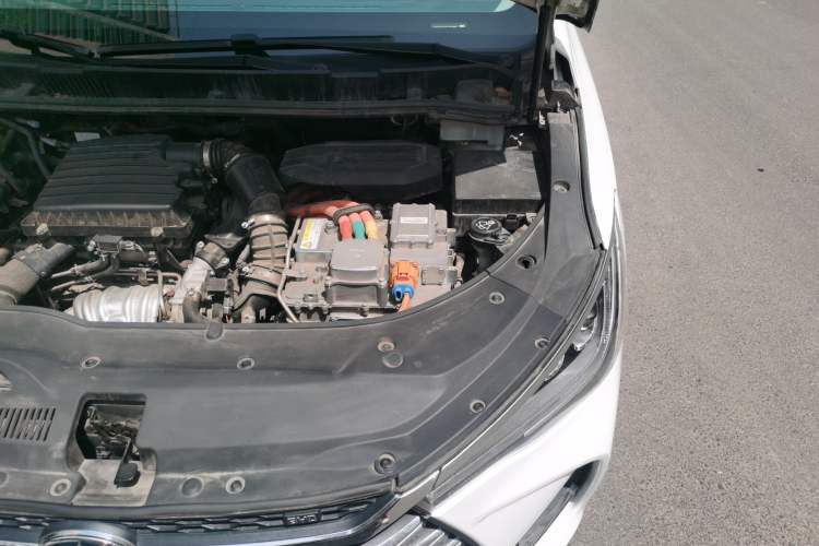 Used BYD Song MAX New Energy 2019 DM 1.5T Smart Connect Enjoyment Model 7 Seats China VI Standard Engine Bay Left