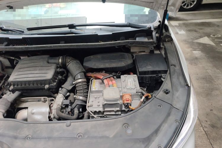 Used BYD Song MAX New Energy 2019 DM 1.5T Smart Connect Enjoyment Model 7 Seats China V Emission Standard Engine Bay Left
