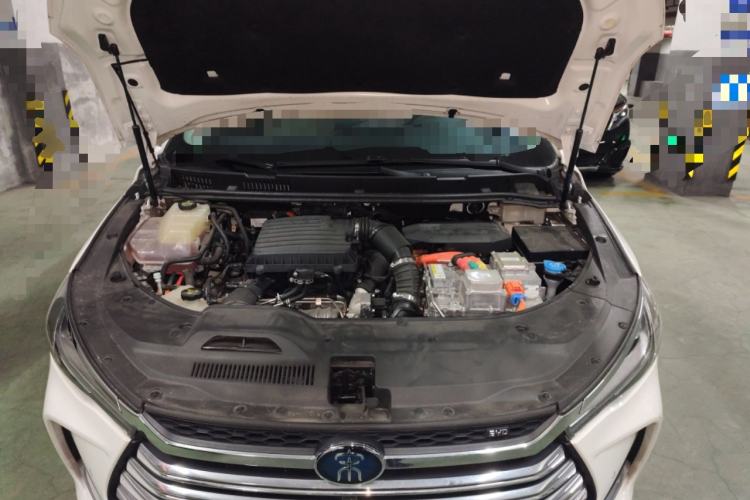 Used BYD Song MAX New Energy 2019 DM 1.5T Smart Connect Zhiyao Model 6 Seats China VI Standard Engine Bay