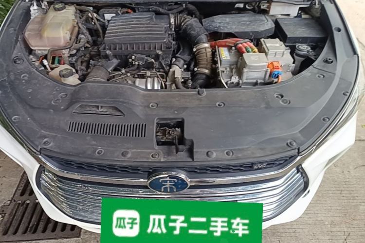 Used BYD Song MAX New Energy 2019 DM 1.5T Smart Connect Advanced 7-Seater China VI Standard Engine Bay