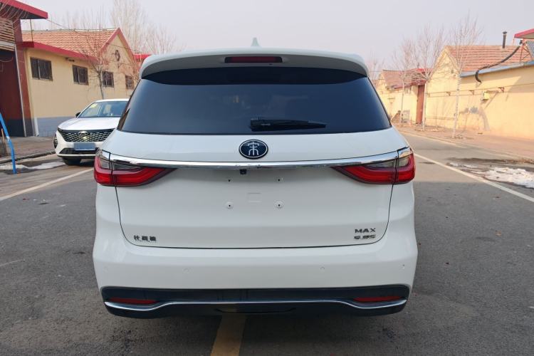 Used BYD Song MAX New Energy 2019 DM 1.5T Smart Connect Zhiyao Model 6 Seats China VI Standard Exterior 3