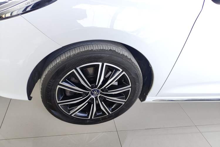 Used BYD Song MAX New Energy 2019 DM 1.5T Smart Connect Zhiyao Model 6 Seats China VI Standard Exterior 7