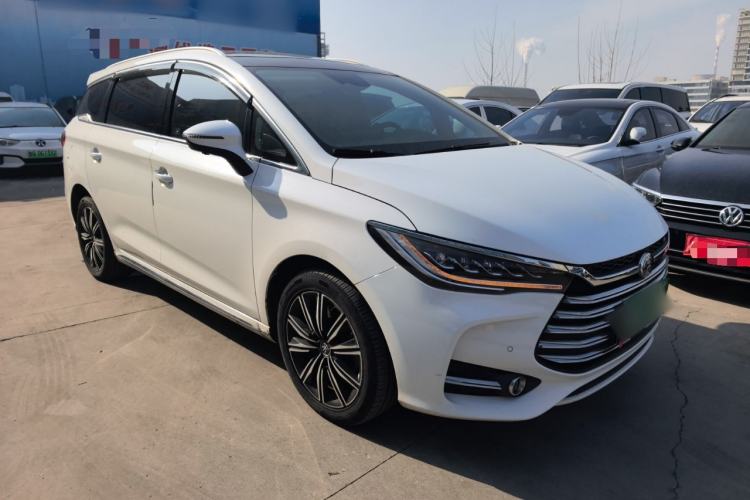 Used BYD Song MAX New Energy 2019 DM 1.5T Smart Connect Zhiyao Model 7 Seats China V Emission Standard Front Right 45 Deg
