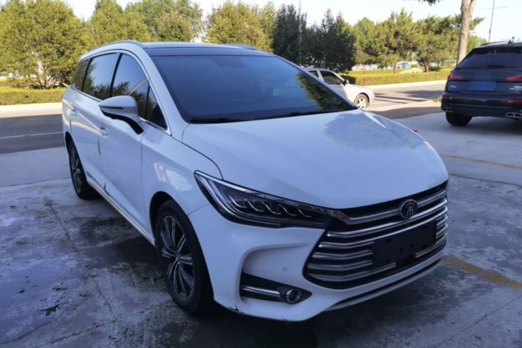 Used BYD Song MAX New Energy 2019 DM 1.5T Smart Connect Zhiyao Model 6 Seats China VI Standard Front Right 45 Deg