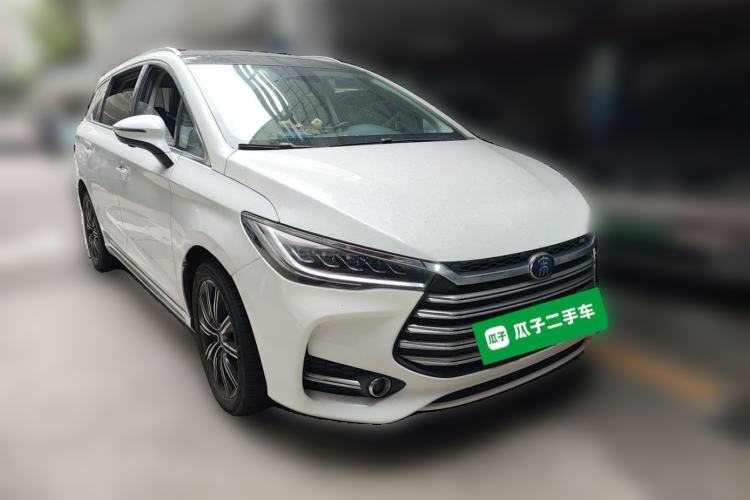 Used BYD Song MAX New Energy 2019 DM 1.5T Smart Connect Enjoyment Model 7 Seats China V Emission Standard Front Right 45 Deg