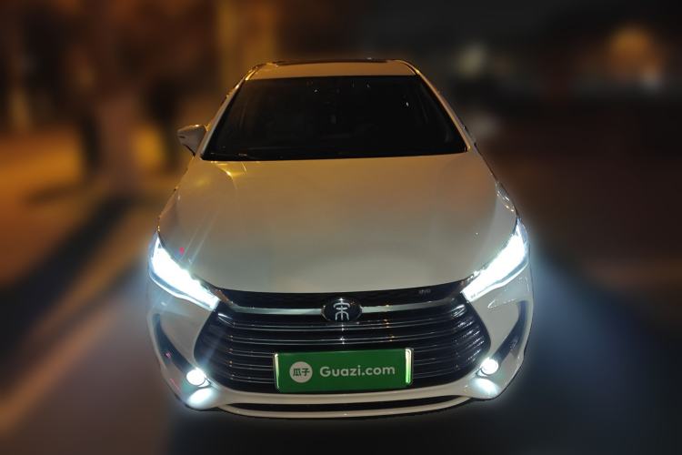 Used BYD Song MAX New Energy 2019 DM 1.5T Smart Connect Advanced 6-Seater China VI Standard Front