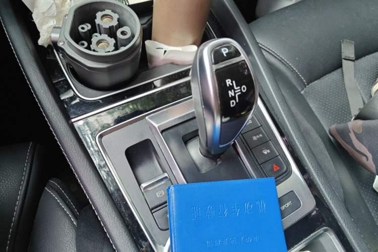 Used BYD Song MAX New Energy 2019 DM 1.5T Smart Connect Zhiyao Model 7 Seats China V Emission Standard Gear Lever