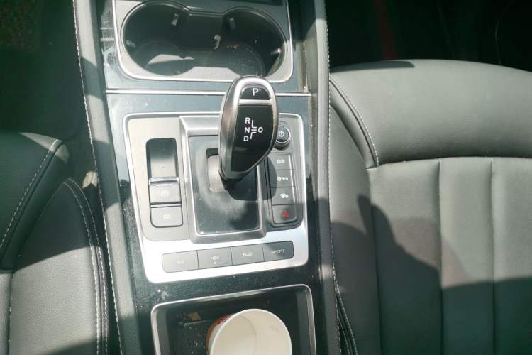 Used BYD Song MAX New Energy 2019 DM 1.5T Smart Connect Enjoyment Model 7 Seats China VI Standard Gear Lever