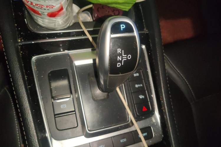 Used BYD Song MAX New Energy 2019 DM 1.5T Smart Connect Advanced 7-Seater China VI Standard Gear Lever